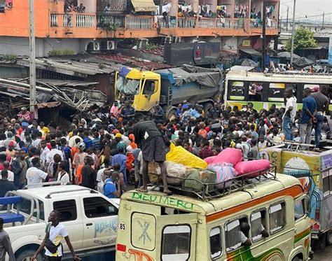 Grave Accident Au Grand Carrefour De Koumassi Ce Ao T Yeclo