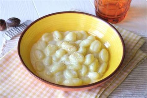 Gnocchi Con Fiocchi Di Patate Ricetta Di Misya