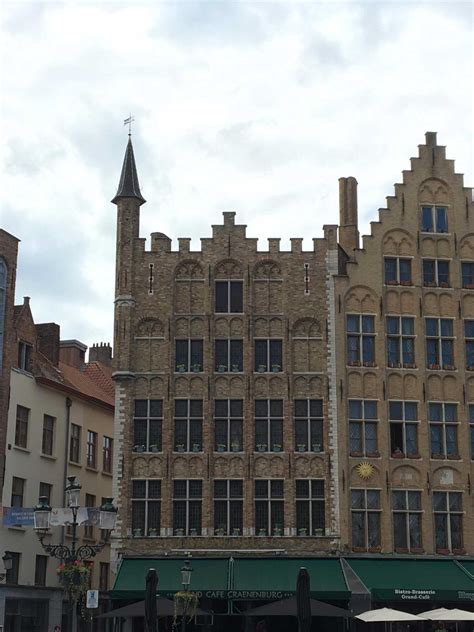 Story of the Swans » Bruges audio guide app » VoiceMap