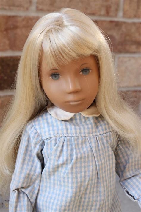 Rare Vintage Gingham Blonde Sasha Doll Star Pupils Tube Trendon England