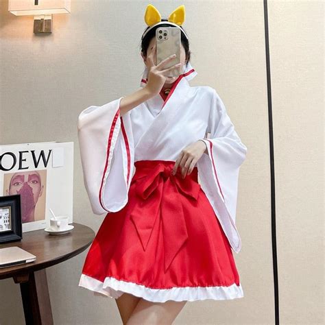 Shrine Maiden Outfit