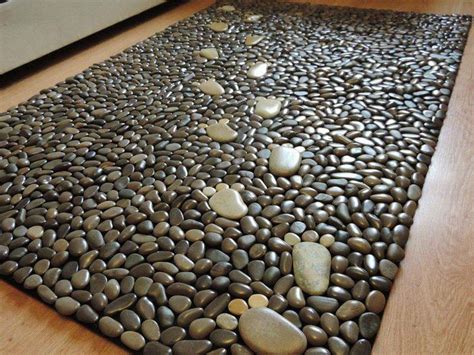 Как сделать стильный коврик из гальки (мастер-класс) | Stone crafts ...