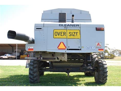 Gleaner R72 combine harvester, Harvesters Gleaner VIC | Power Farming 