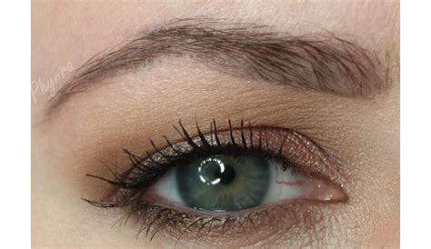 Urban Decay Naked On The Run Palette Tutorial