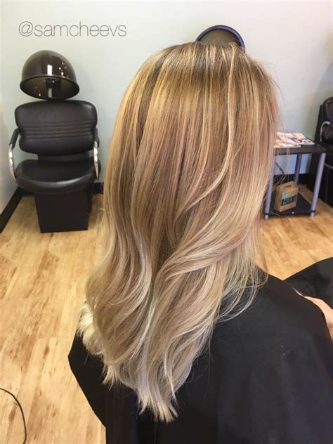 Sunkissed Light blonde balayage ombré highlights warm golden honey