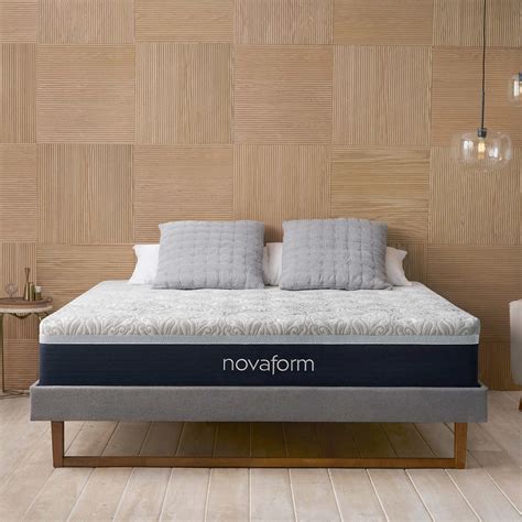 Plush Novaform 14 Serafina Pearl Gel Memory Foam Mattress