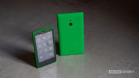nokia xl green