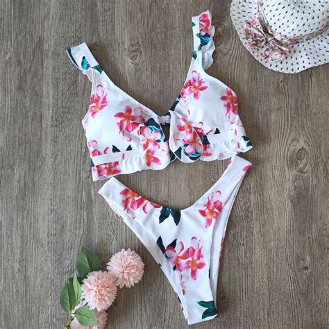 China New Design Two Piece Swimwear Sexy Woman Print Split Bikini Bow Knotted Swimsuit