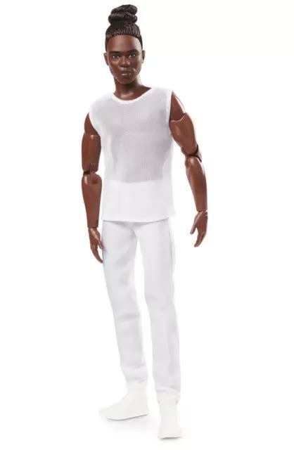 BARBIE SIGNATURE LOOKS Ken Doll With Brunette Hair New In Stock EUR 28 34 PicClick FR