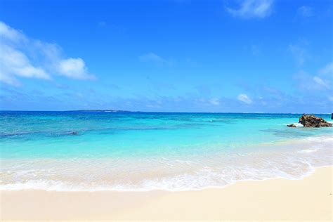 【沖縄】青い海が広がる！開放感バツグンのおすすめビーチ5選 - おすすめ旅行を探すならトラベルブック(TravelBook)