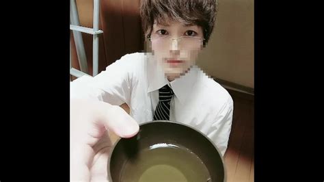 给戴眼镜的男孩尿 学习的时候受不了小便很多 014 Pornhub Gay