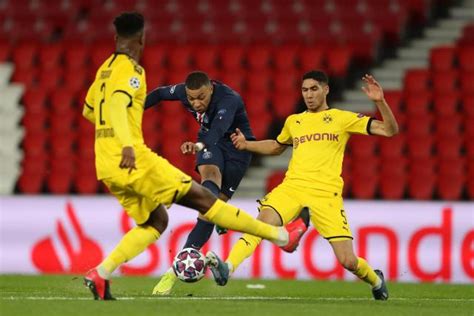 Maroc France retour sur le premier duel de Hakimi et Mbappé lors d