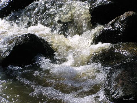 Rinnande Vatten Vattenfall Skrivbordsbilder Bakgrundsbilder