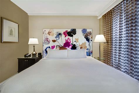 Rooms at The Raphael Hotel in Kansas City, MO