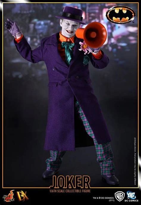 JOKER Hot Toys Collectible Action Figure GeekTyrant