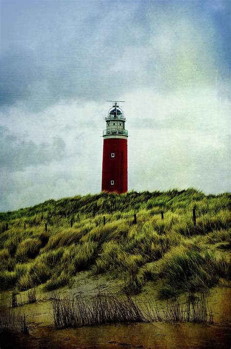 Texel Lighthouse Photograph by Peter Vruggink