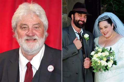 Lottie Tomlinson Shows Off St Weight Loss In Racy Lingerie Shot With Sister Daisy Ok Magazine