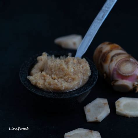 What is Galangal? (& how to make Galangal Paste)