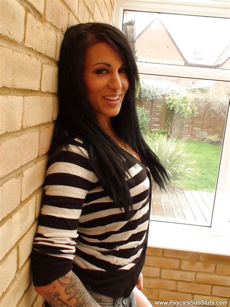 Tattooed European Amateur Louise Kay Flashing Shaved Upskirt Pussy CoedCherry