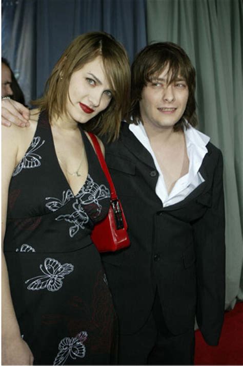 Edward Furlong Fotos Com Namoradas