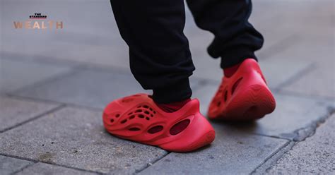ปัญหาหนักอกของ Adidas กับชีวิตหลัง Yeezy ศึกโหดที่แม้แต่ยักษ์ใหญ่ยังซวนเซ