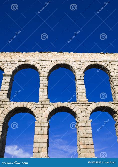 This official chart explains the results for aqueduct in detail 10