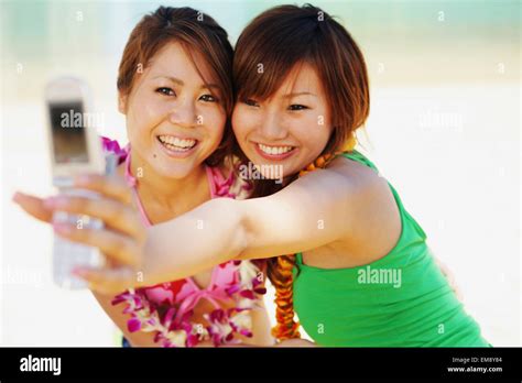 Jolies Filles Bikini Banque De Photographies Et Dimages Haute R Solution Alamy