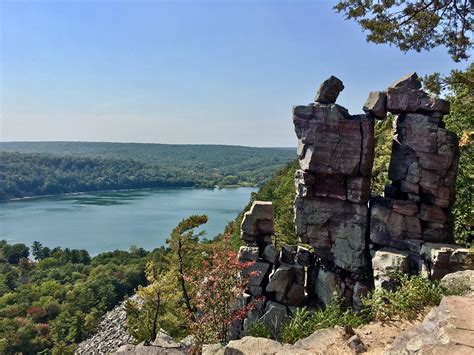 Beautiful spot at Devil’s Lake- Baraboo, Wisconsin. : r/hiking