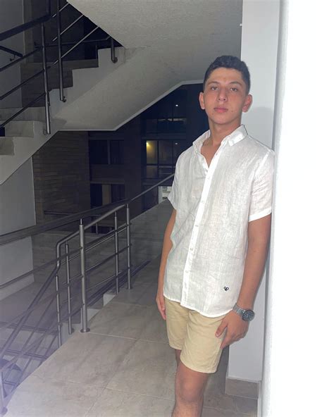 Biography and Career Highlights of Sergio Andrade 5