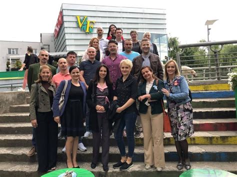 Sanski gimnazijalci obilježili 20 godina mature