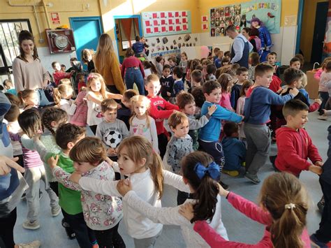 Ei Ja Ha Arribat El Rei Carnestoltes Escola De Pr Ctiques