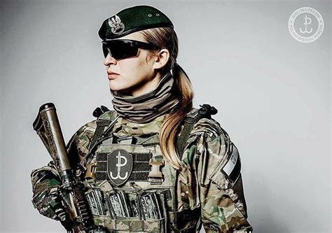 Pin On Female Soldiers