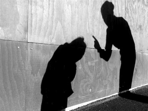 Xem phim Sex Education tôi hối hận vì 1 CÂU NÓI khiến con tổn thương Hoá ra trẻ không cần