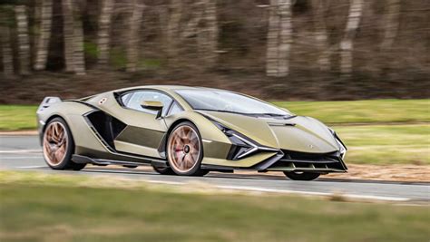 Lamborghini Sian Fkp 37 2021 Review A Supercar With A Supercapacitor