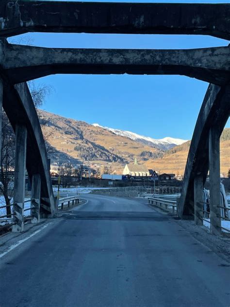 Галопом по Европам | Structures