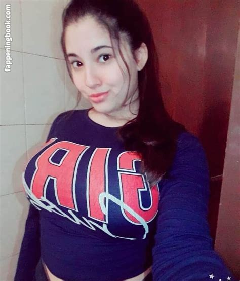 Camirach Nude OnlyFans Leaks Fappening FappeningBook