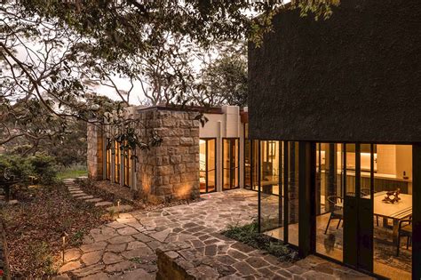 Duncan House Castlecrag Weir Phillips Heritage
