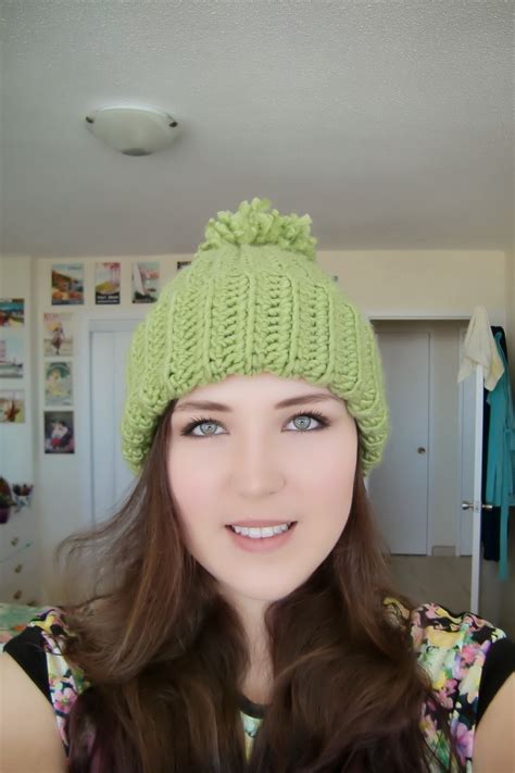 DIY: Crochet Beanie - Emerald Erin