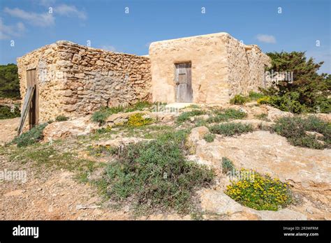 Traditional dry dock Stock Photo - Alamy