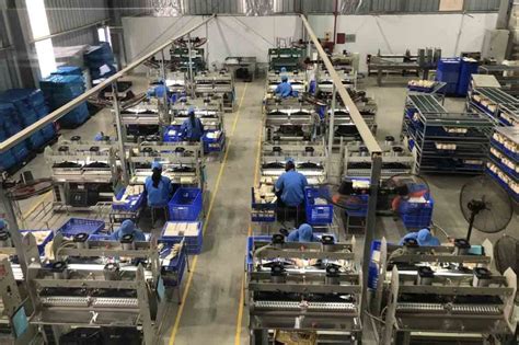 Nắm bắt sản phẩm hot trend bán hàng online