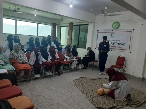 Pakistan Red Crescent On Twitter Basic First Aid Training Was