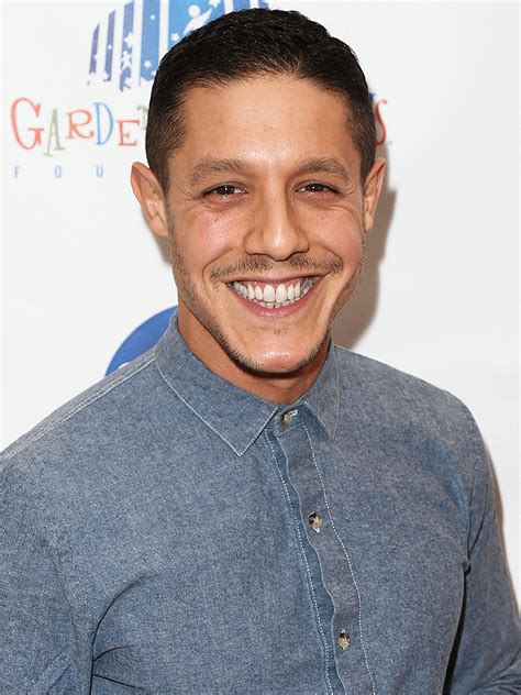 Theo Rossi Biography Height And Life Story Super Stars Bio