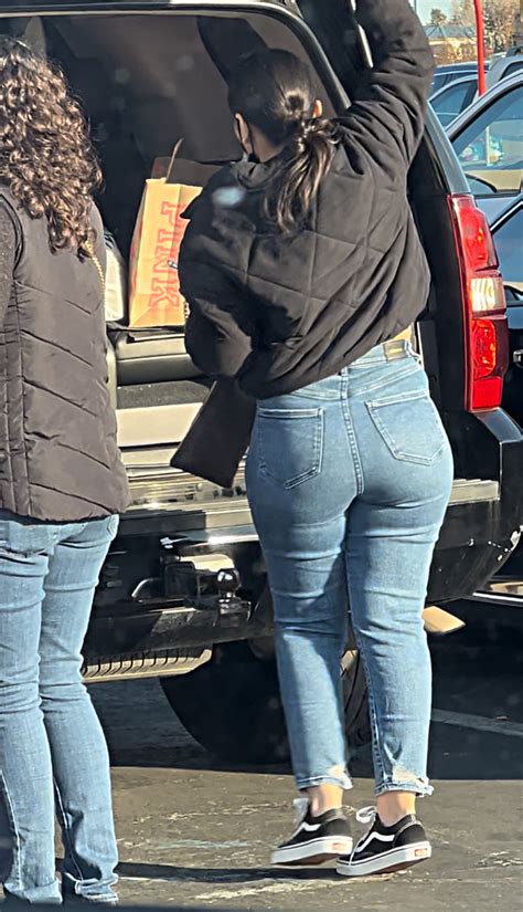 Thick Latina Milf In Jeans Tight Jeans Forum