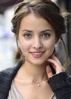 Naked Lena Urzendowsky In Cocoon