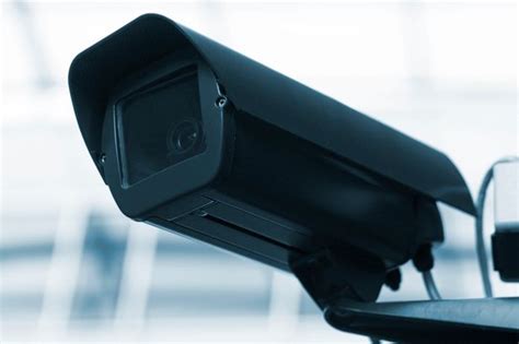 Randy Woman Caught On Cctv Performing Sex Act On A Man In Corridor Of Irish Hotel Irish Mirror