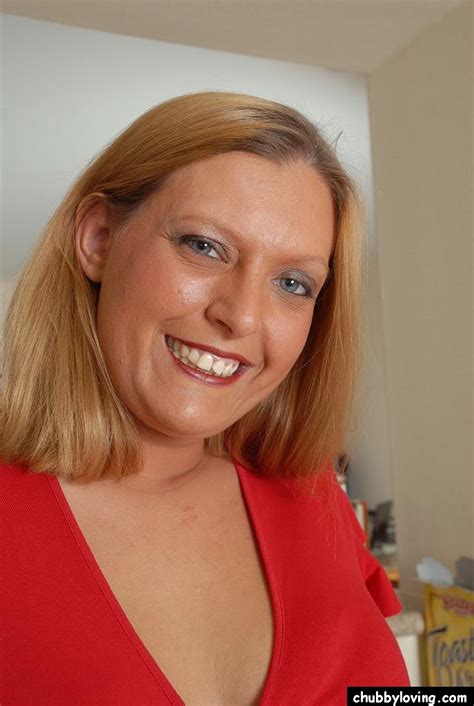 Chubby Mature Blonde Alexys Is Smiling While Undressing On Camera Porn Pictures Xxx Photos Sex
