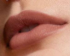 Best Nude Lip Glosses The Blondissima