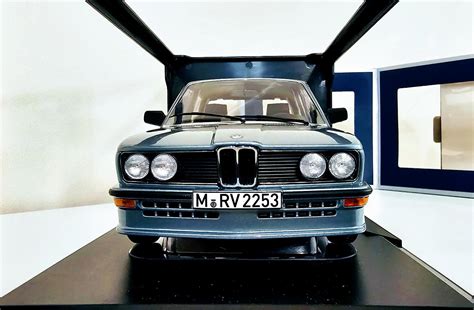 BMW M 535i Norev model 1:18 | Aukro