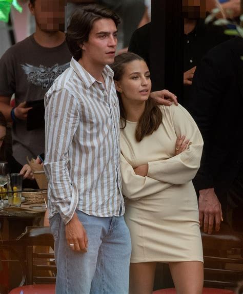 Julia Wieniawa I Nikodem Rozbicki Razem Na Egzotycznych Wakacjach Aktorka Kusi Cia Em W Bikini