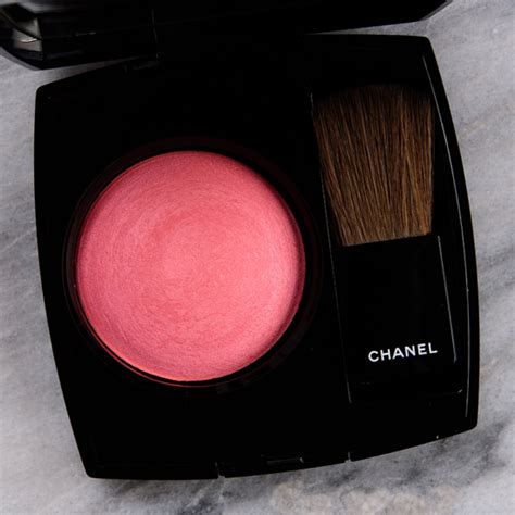 Chanel Rose Petillant (330) Joues Contraste Blush Review & Swatches